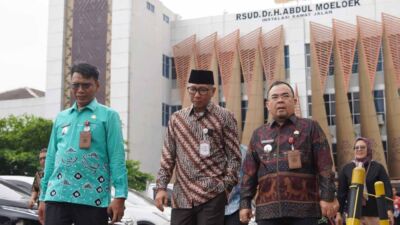 gubernur lampung sidak opd dan asn saat hari pertama kerja