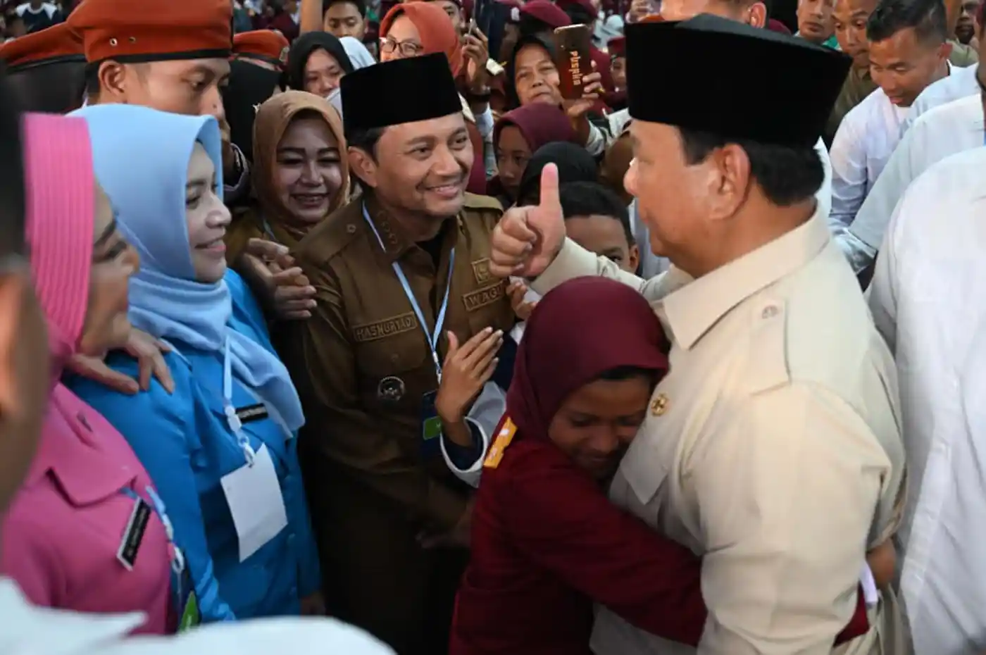 presiden prabowo resmikan sekolah rakyat