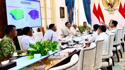 Presiden Prabowo Pimpin Ratas Percepat Pematangan Giant Sea Wall Pantura