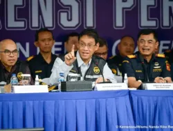 pakaian bekas impor ilegal disita bea cukai di tanjung priok