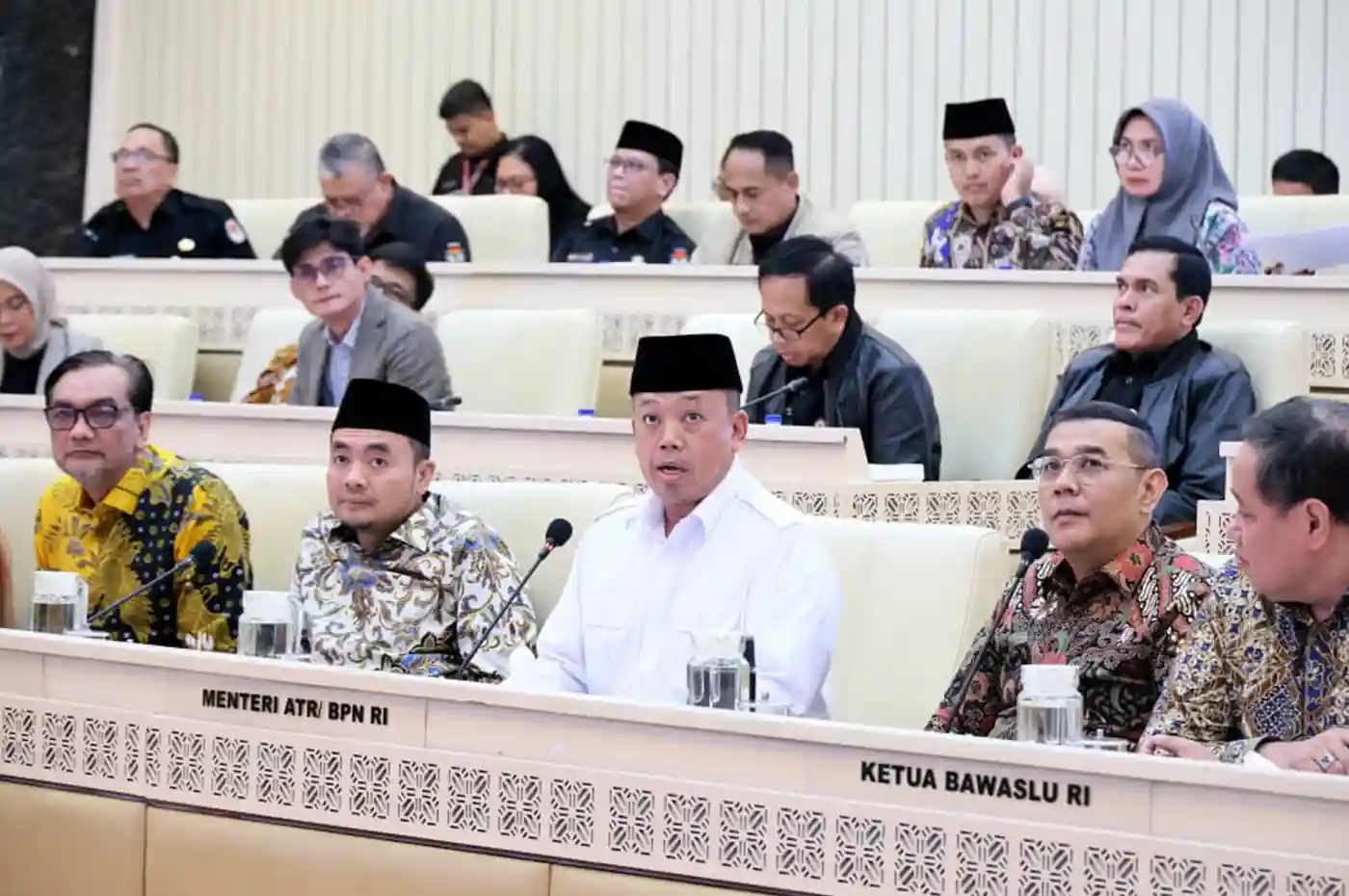 menteri nusron laporkan realisasi anggaran kementerian atrbpn 2025