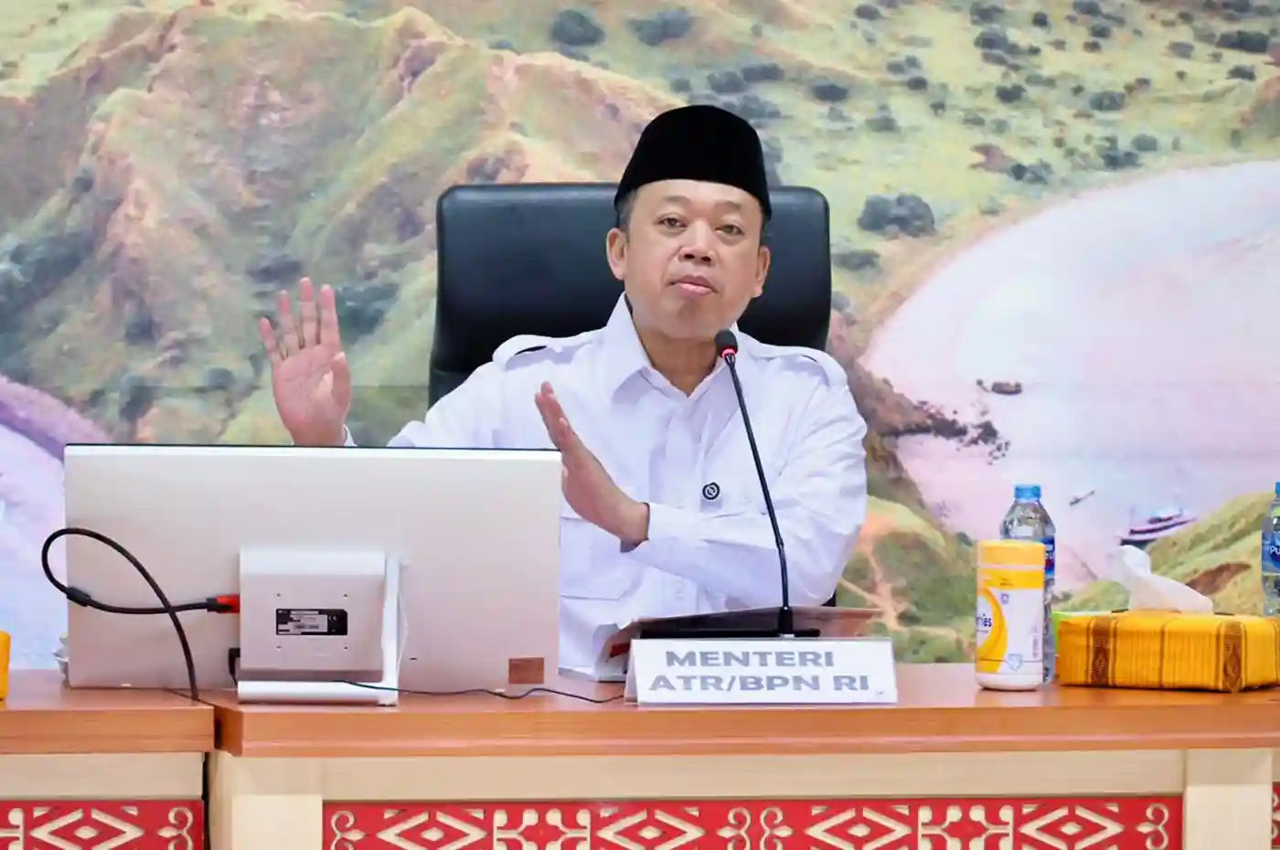menteri nusron ajak pemda ntt percepat sertipikasi tanah rumah ibadah