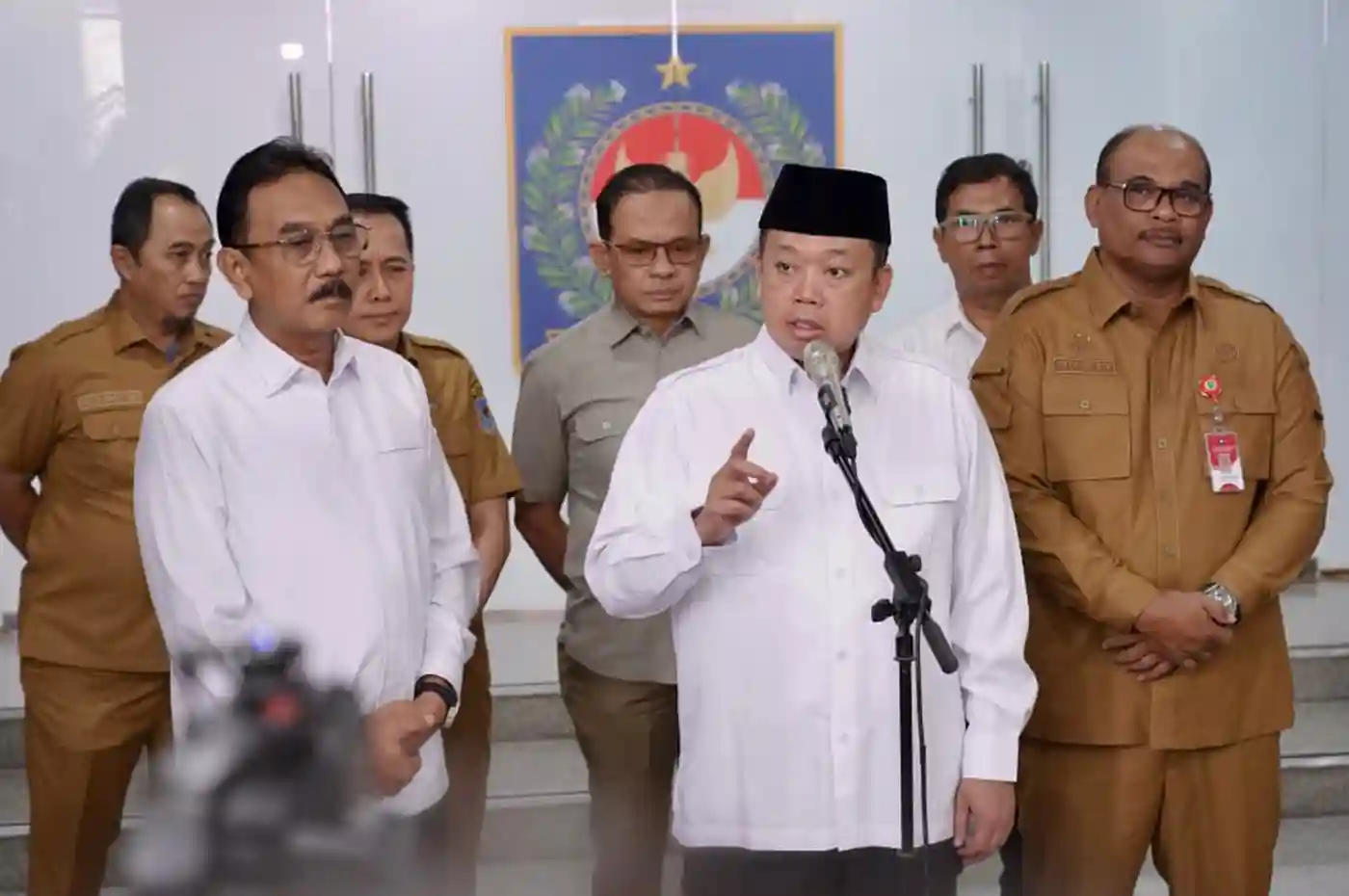 menteri nusron wahid menjelaskan transformasi pelayanan pertanahan di kementerian atr bpn