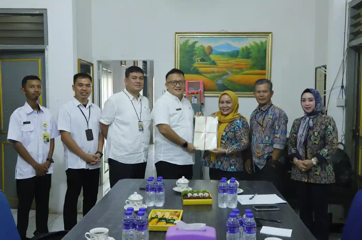 penyerahan dokumen sertifikat hak pakai oleh kantor pertanahan pesawaran