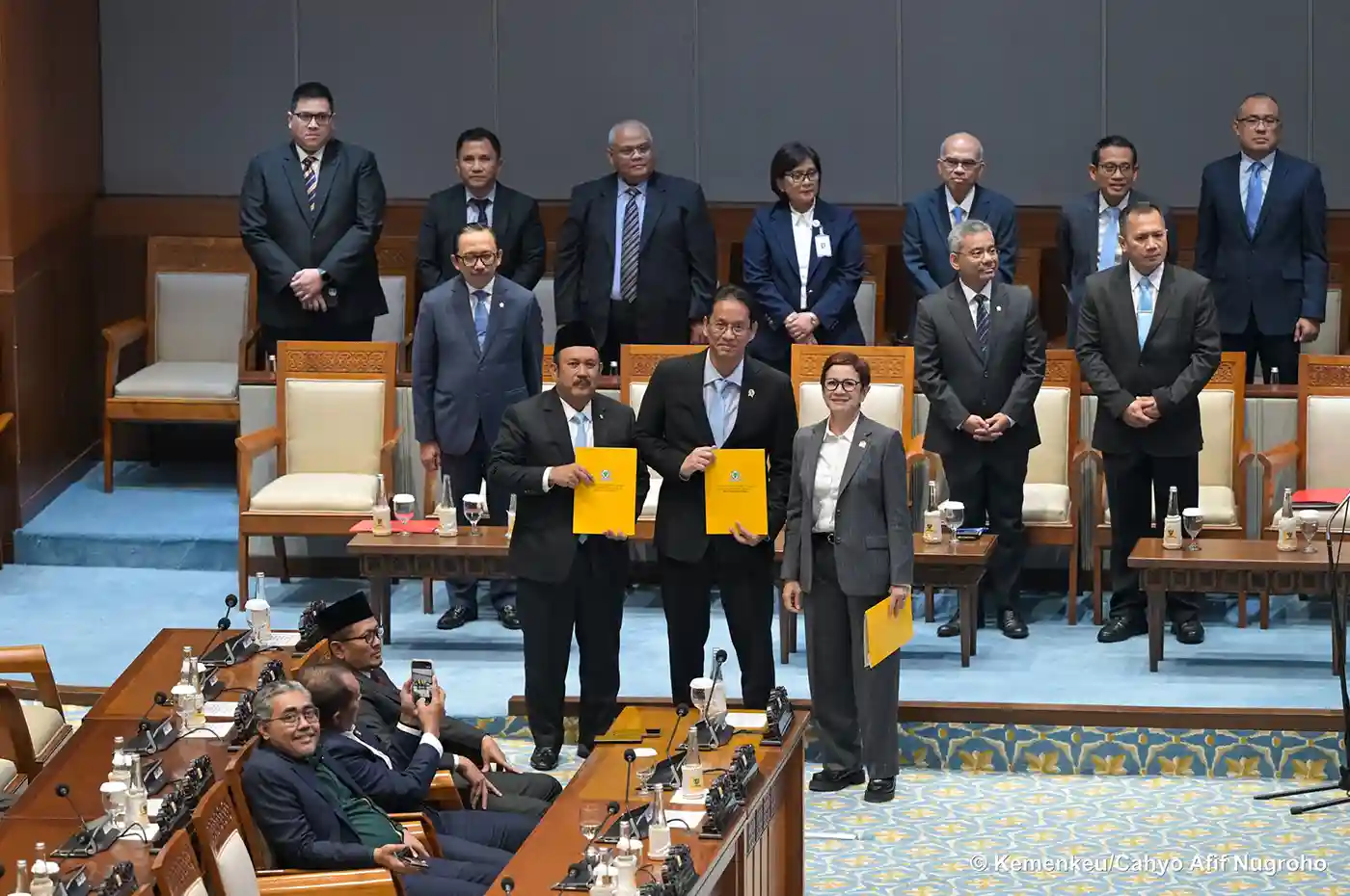 pimpinan kemenkeu hadir menyimak pandangan umum ruu apbn 2027 di gedung dpr ri