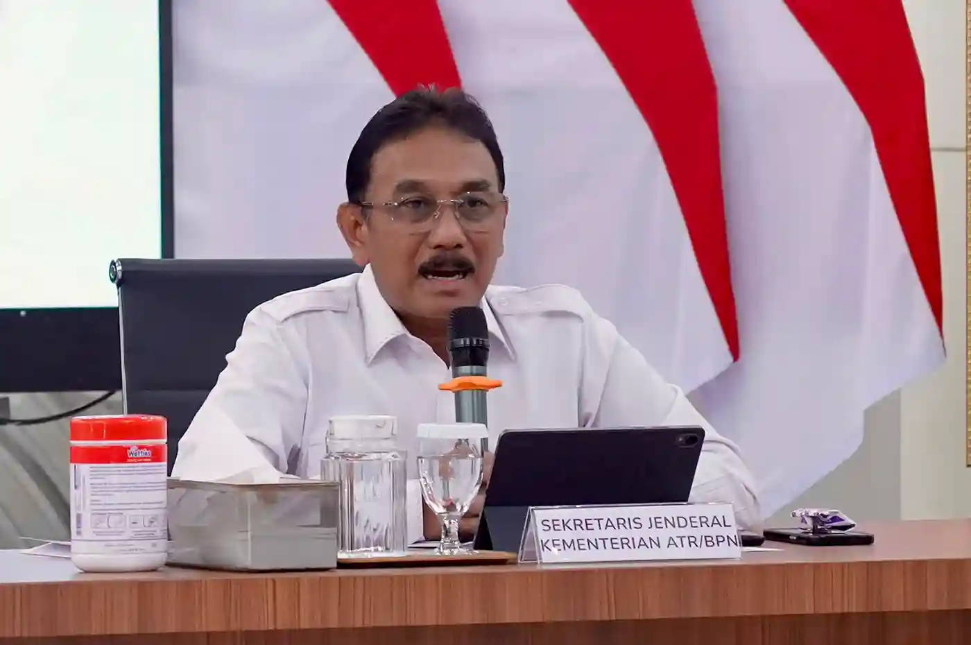 transformasi layanan pertanahan melalui digitalisasi sertipikat oleh kementerian atr bpn