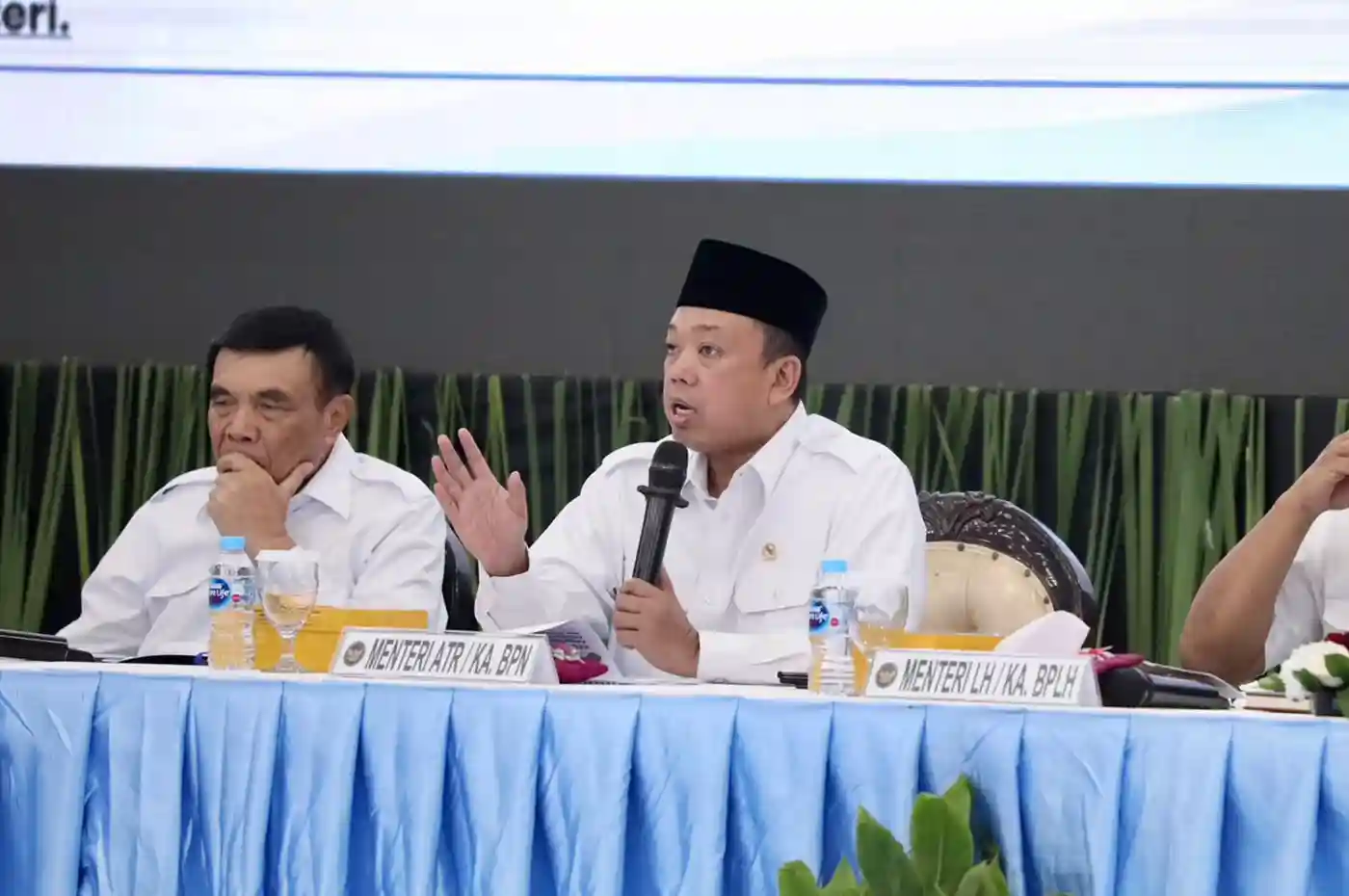 menteri nusron wahid ancam cabut hak guna usaha perusahaan akibat kebakaran lahan