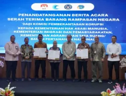 serah terima sertifikat barang rampasan negara oleh direktur labuksi kpk kepada sekjen kementerian atr bpn