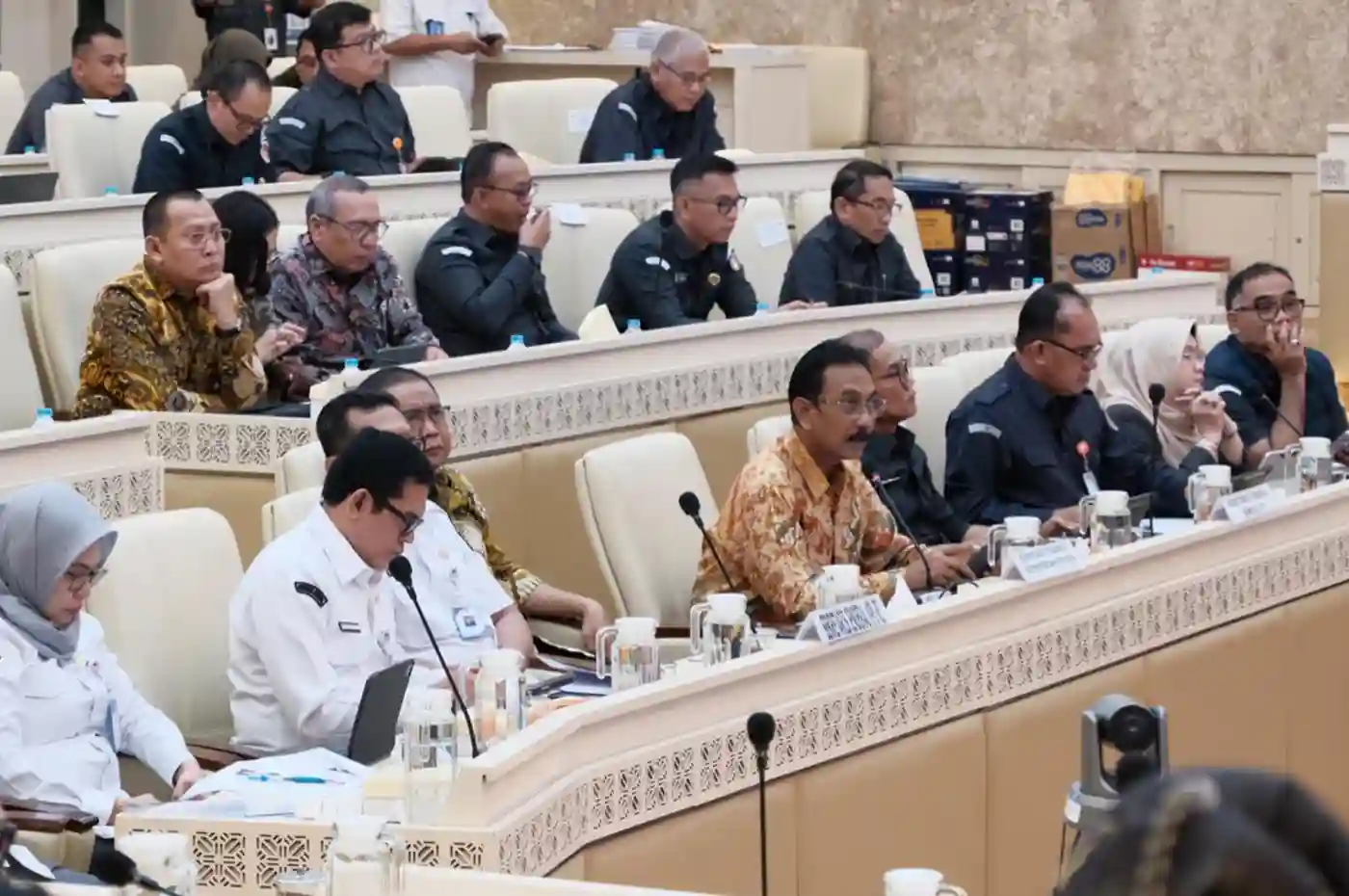 ​rapat kerja kementerian atr bpn bersama komisi ii dpr ri membahas program prioritas nasional tahun 2027