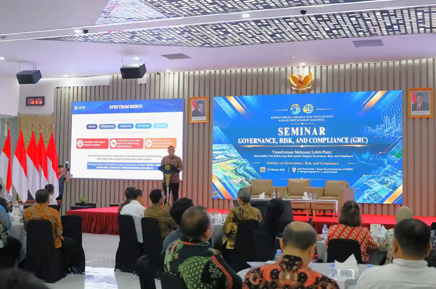 wamen atr bpn ossy dermawan saat membuka seminar grc tahun 2026 kementerian atr bpn di jakarta